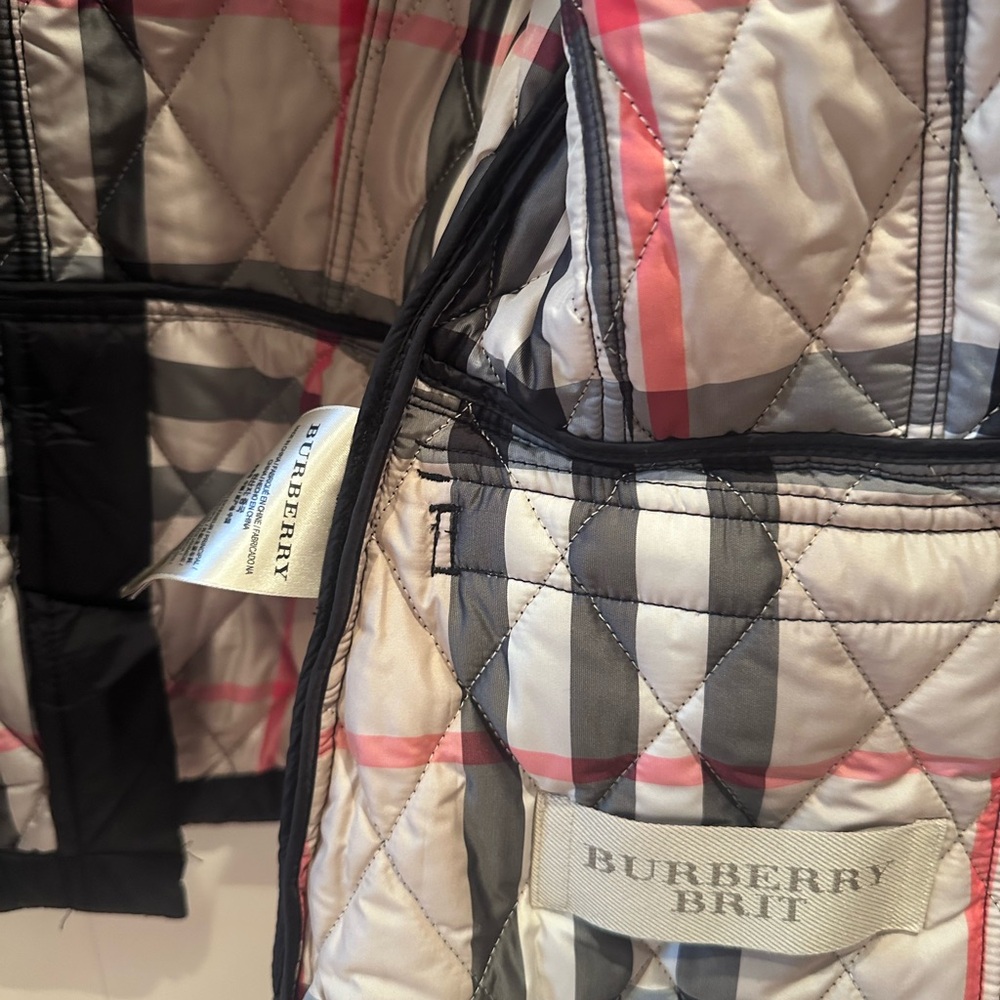 Burberry Checkered Quilted Jacket - image 3